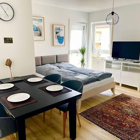 Sonniges Apartment In Ruhiger Und Zentraler Lage Pforzheim Ngoại thất bức ảnh